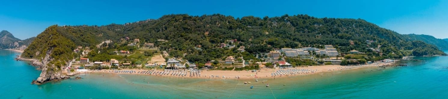   (Pelekas Beach) 